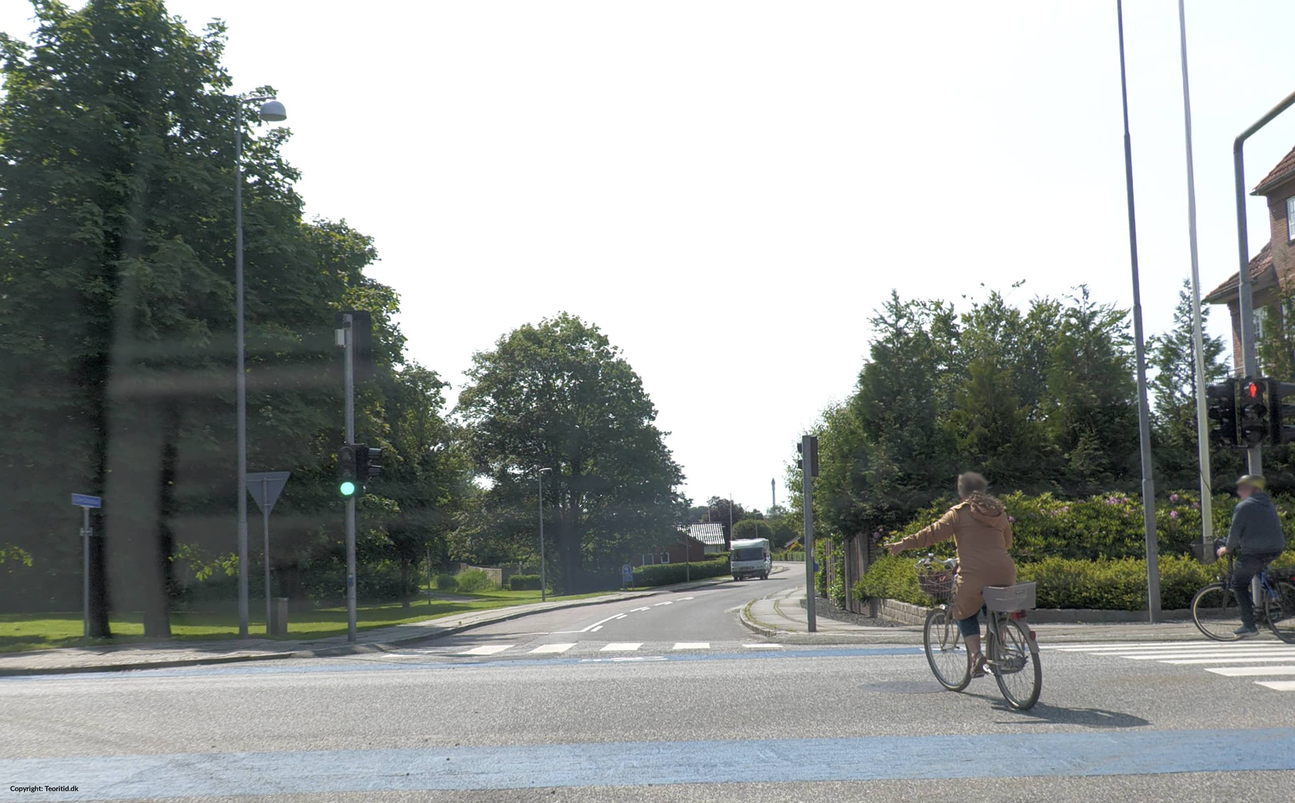 toender-ribelandevej-cyklist-svinger-til-venstre